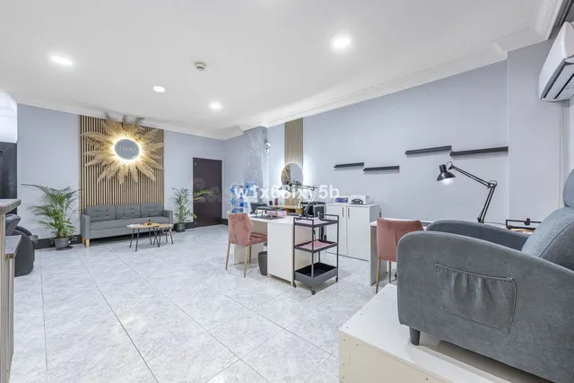 Local comercial 2 habitaciones 57m² en venta - Marbella — 3