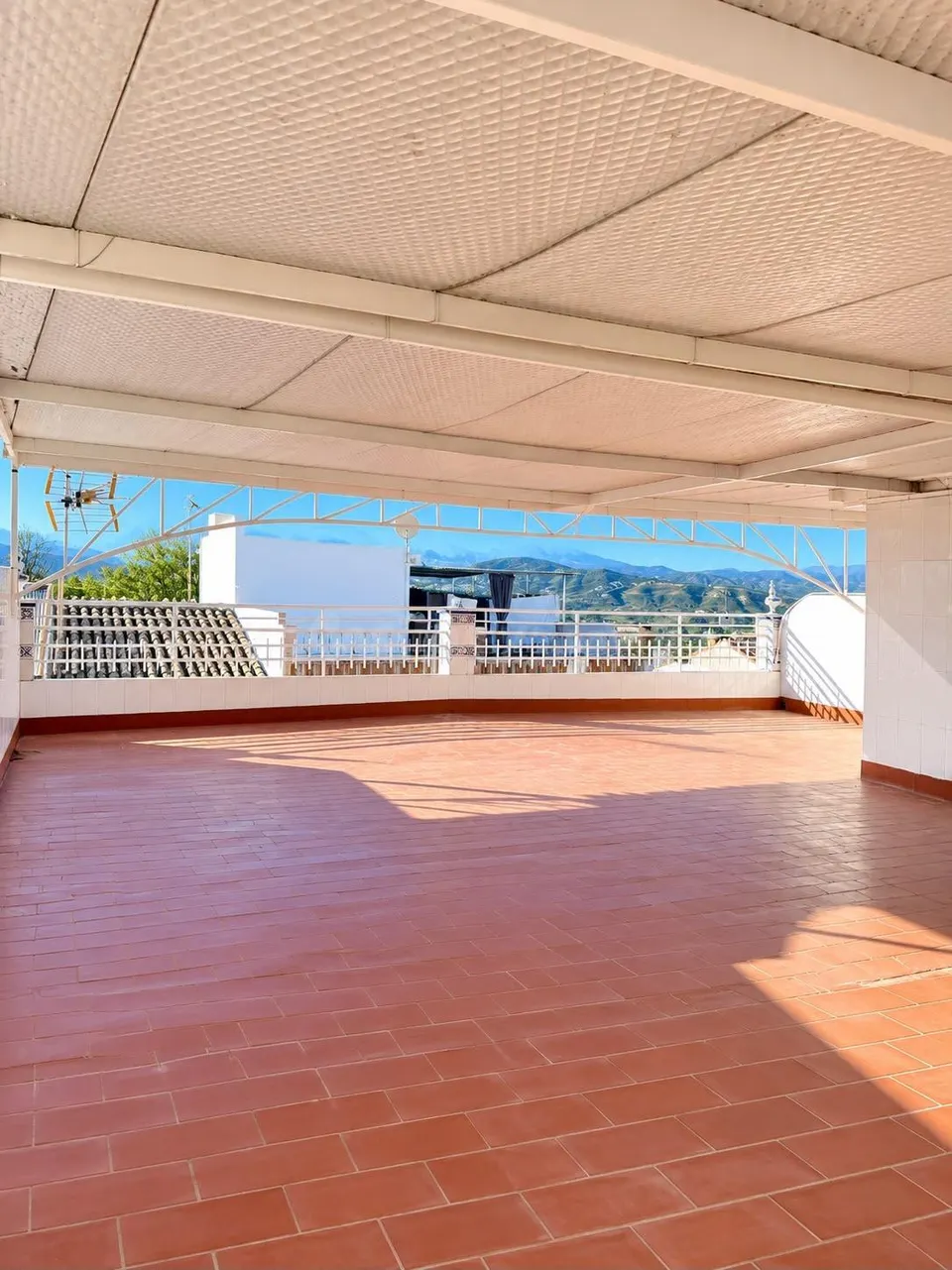 Alhaurín El Grande, Casa Mata, 4 Dormitorios, 2 baños, Gran Terraza, 2 Patios Interiores