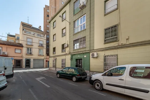 Piso en Zaidín — 21