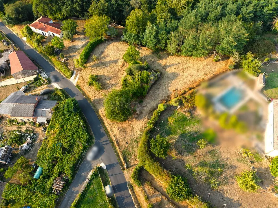 Casa de piedra con gran finca, sol y vistas al valle en A Estrada