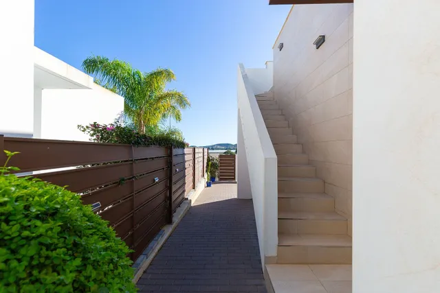 Villa 3 habitaciones 127m² en venta - Desamparados-Hurchillo-Torremendo — 38