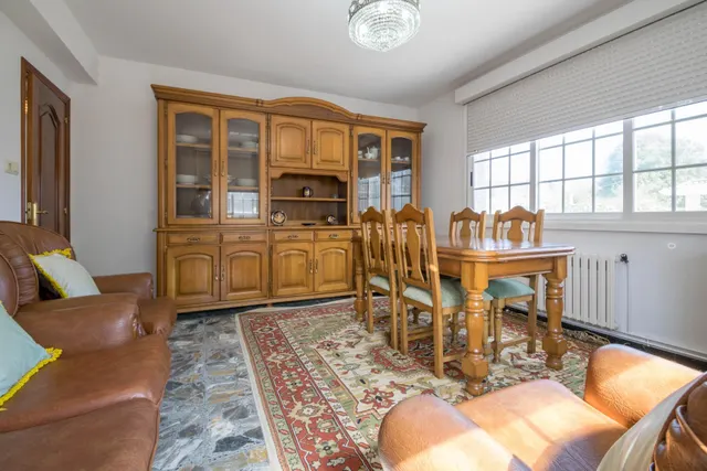 Amplia Casa + otra vivienda + anexo en Venta en Ardemil, Ordes — 29