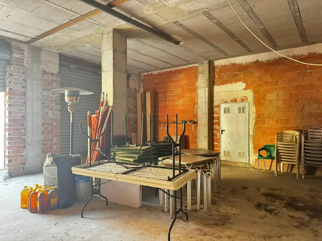 LOCAL COMERCIAL EN VENTA — 3