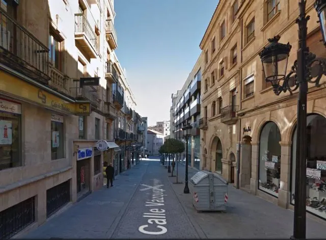 Local Comercial céntrico. - foto 2