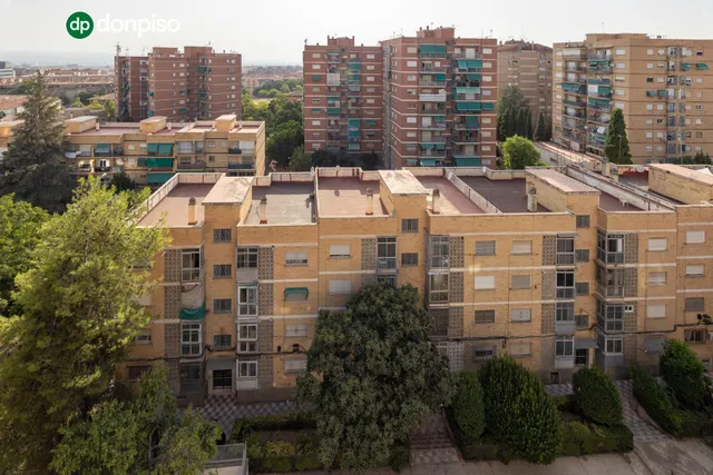 Precioso piso en Luz Casanova de Granada — 34
