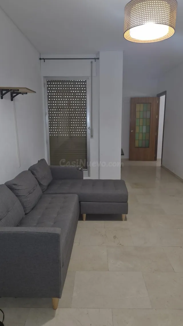 VIVIENDA EN CALLE ALCALDE CRUZ CEBALLOS - foto 4