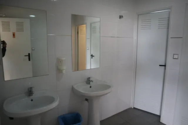 ESPECTACULAR COMPLEJO DE HOSTELERÍA EN PLENO FUNCIONAMIENTO — 43