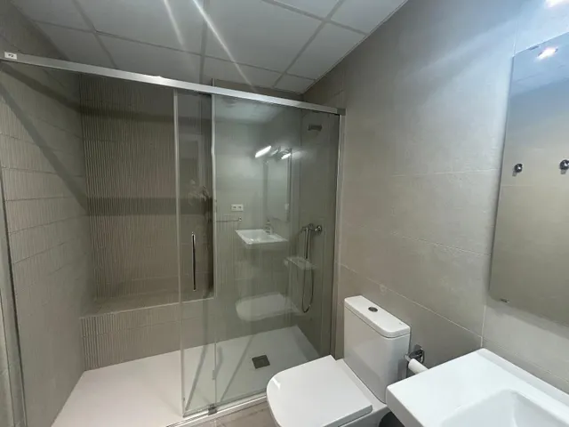 Piso 2 habitaciones 66m² en alquiler - López de Gomara — 19