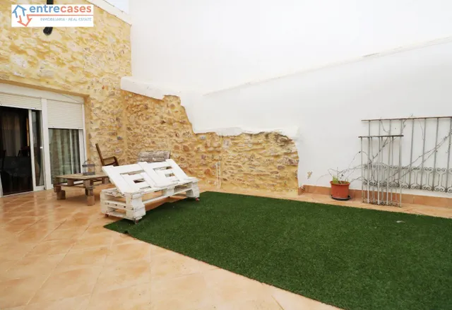 CASA INDEPENDIENTE EN EL CENTRO DE SAGUNTO — 19