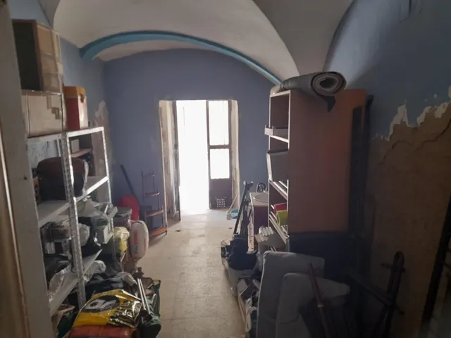 Piso más dos locales !!! — 23