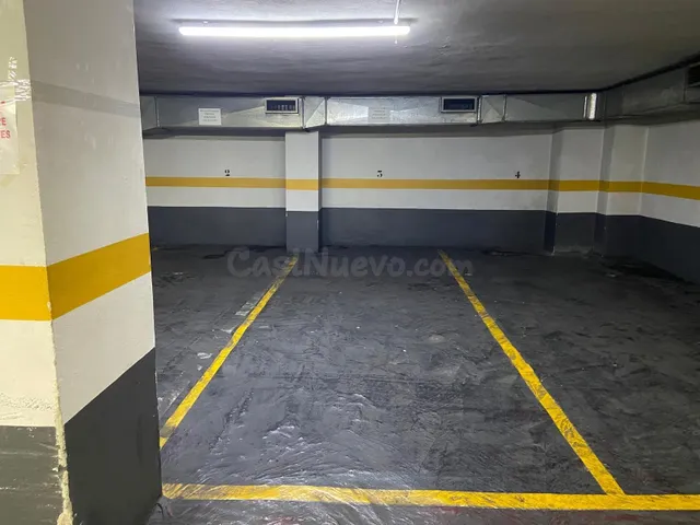 Plaza de Garaje en Pascual i Genis