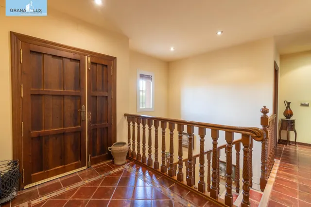 Exclusiva vivienda con piscina en Viñas del Rey — 9