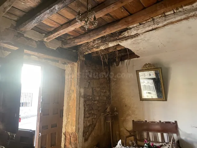 CASA EN VENTA PARA REHABILITAR EN CABALLAR - foto 4