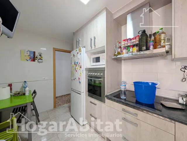 ¡UBICACIÓN IDEAL! AMPLIO, LUMINOSO Y EXTERIOR CON BALCÓN, TODO AMUEBLADO — 9