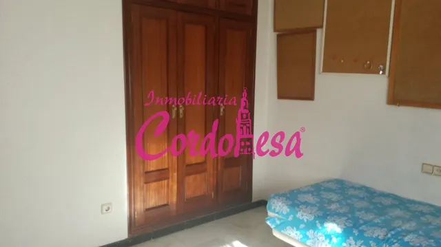ESTUPENDA CASA JUNTO A ZOCO — 11