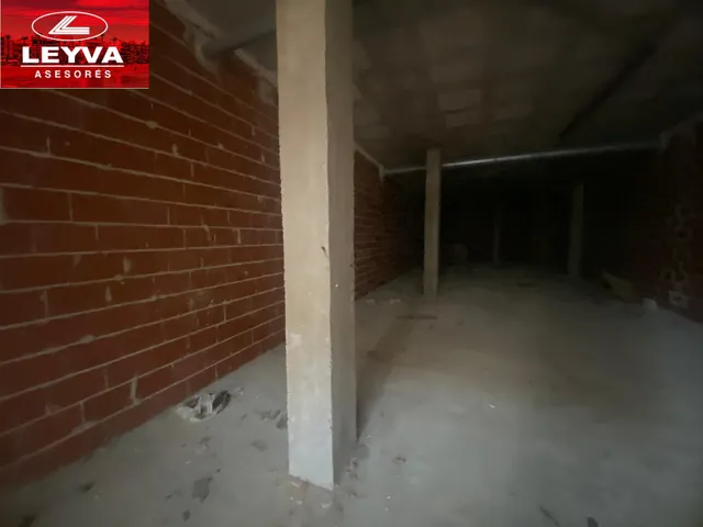 LOCAL COMERCIAL EN VENTA — 15