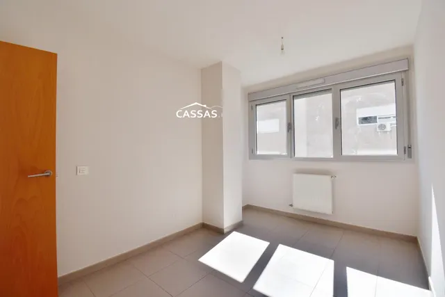 Soto del HENARES - 2 habitaciones, 2 plazas de garaje y trastero. — 25
