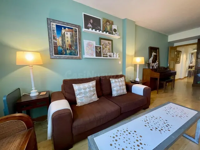 Venta de piso en Avda. Ciudad de Almeria — 3