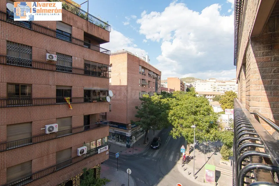 CALLE TRAJANO. Plaza Menorca
