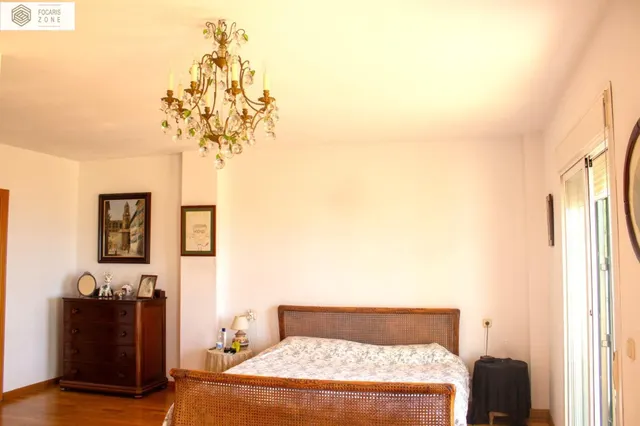 PRECIOSO CHALET PAREADO JUNTO AL MAR — 10