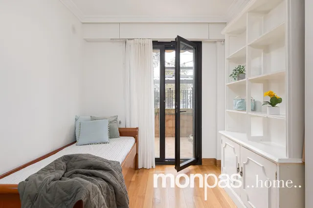 Piso en venta en Pº Francia — 26