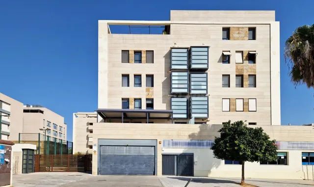 Oportunidad en Mairena del Aljarafe: Plazas de garaje con ha