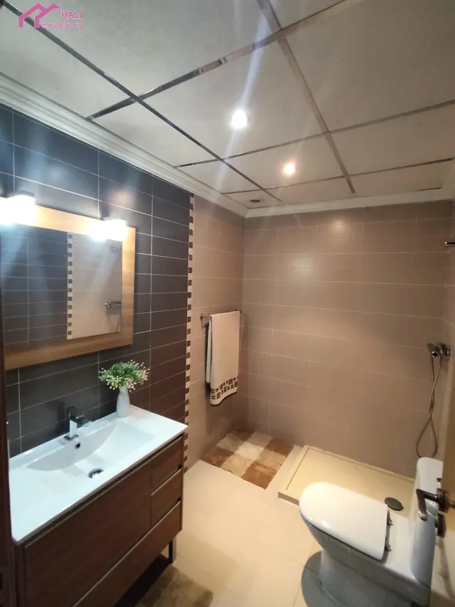 LUJOSO CHALET INDEPENDIENTE EN VENTA EN EL RAAL — 32