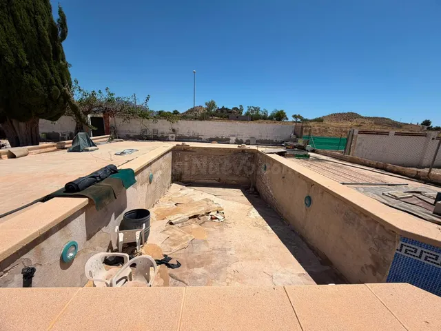 Espectacular chalet independiente con 7 dormitorios, piscina y 1.520 m2 de parcela en Río Park — 20