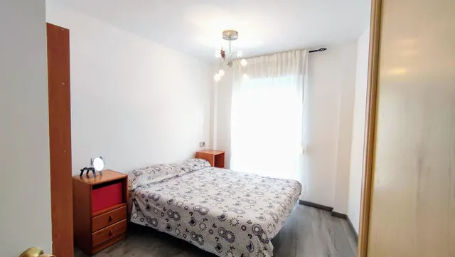 Vivienda tres dormitorios y aparcamiento en alquiler, Málaga - Centro — 25