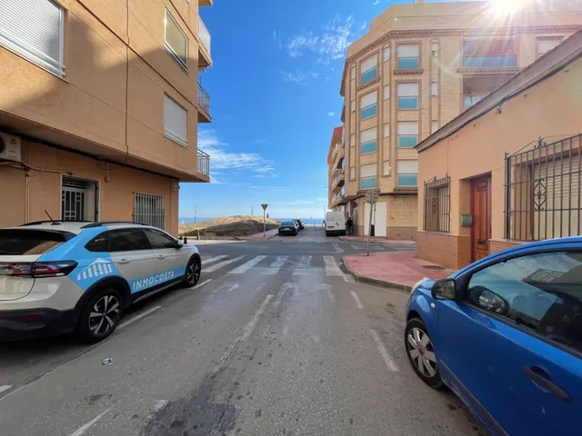 Estupendo apartamento totalmente reformado a unos pasos de la playa — 26