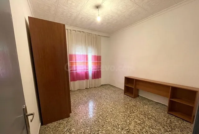 Casa en Alcantarilla con gran parcela y patio de 100 m2 en e - foto 5