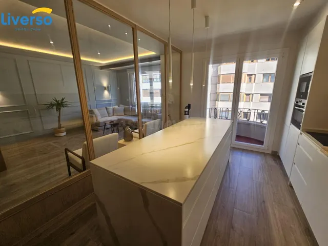 SE ALQUILA PRECIOSO PISO DE LUJO EN EL CENTRO DE BURGOS!!! - foto 4