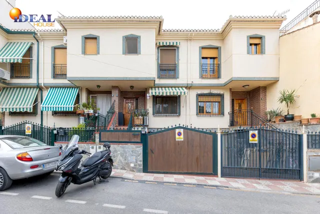 SE VENDE BONITA CASA EN CAJAR — 31