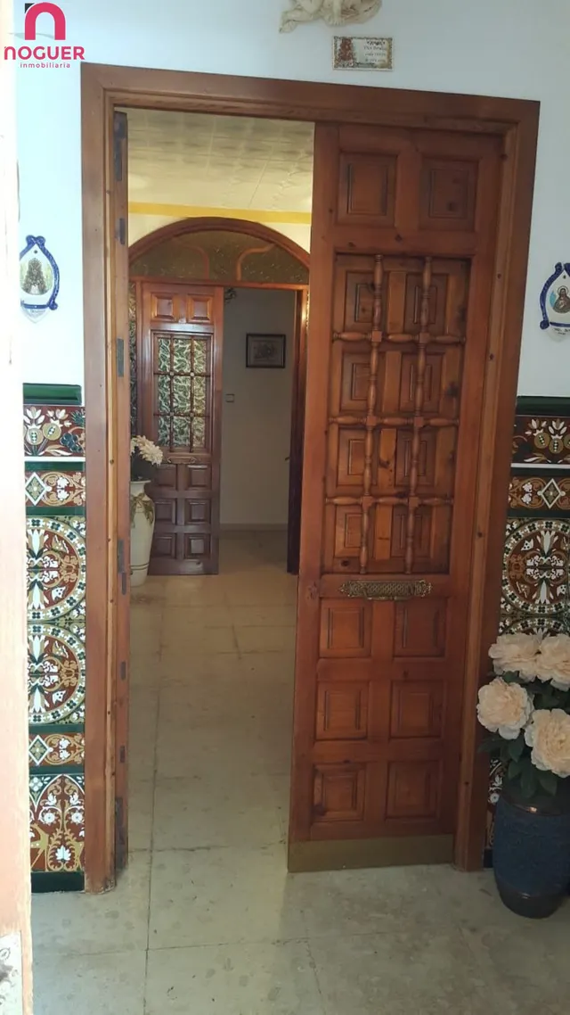 MAGNÍFICO CHALET EN INMEJORABLE ZONA — 4