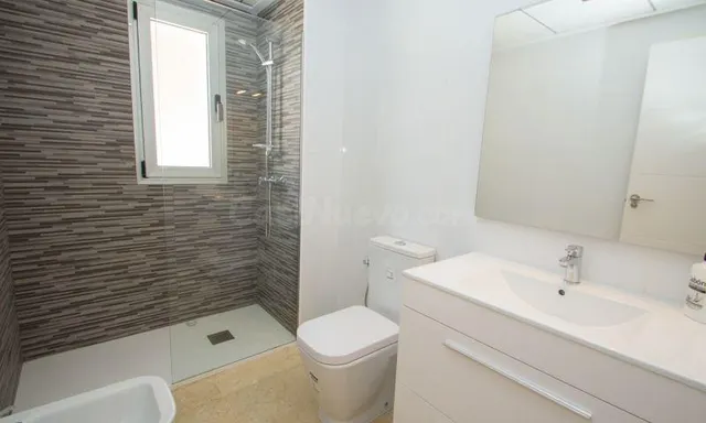 Magní­fico apartamento entre el mar y el golf! - foto 5