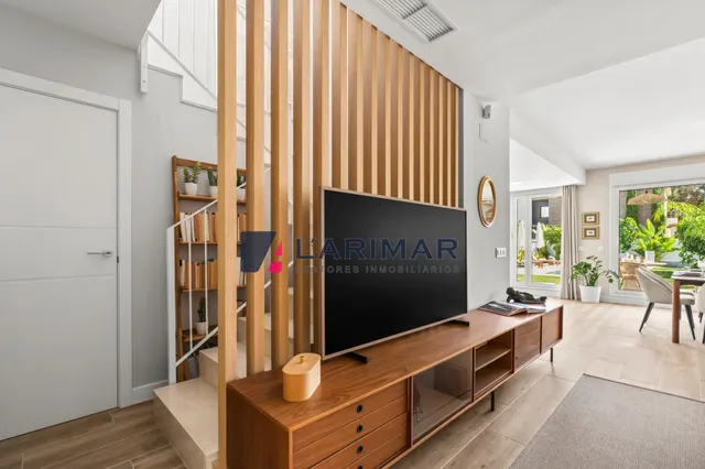 ✨ exclusiva propiedad en esquina con 393 m2 de parcela, piscina privada y energía solar en zona nou nazareth San Juan de Alicante — 29