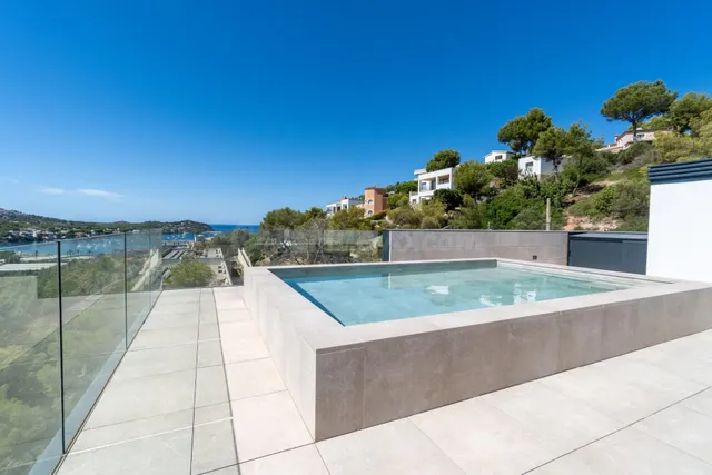 Ático a estrenar con piscina y vistas al mar en Santa Ponça - foto 2