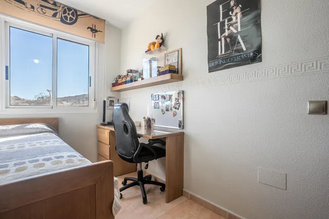 HUERCAL ALMERIA - LOS PINOS: TRIPLEX 4 DORMITORIOS + 3 BAÑOS + GARAJE SOTANO AMPLIO CON BODEGA + PATIO — 26