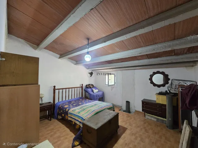 casa rodeada de zona verde — 31