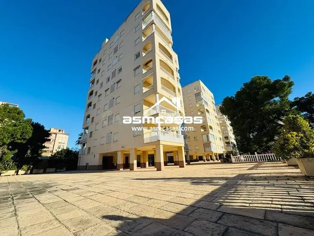 Se vende apartamento en zona Eurosol a tan solo 100m de la p - foto 3