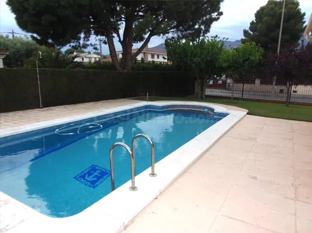 Villa en Gran Avenida de Benicàssim. Cerca del pueblo y de l - foto 4