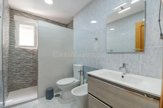 Amplio piso de 126 m2 con gran terraza privada en venta en C - foto 5
