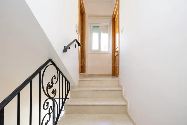 !!Fantástica vivienda en Huetor Santillán junto Ayuntamiento - foto 5