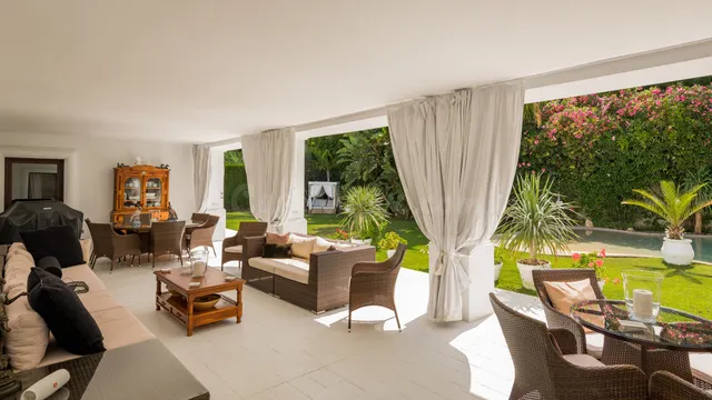 Chalet 5 habitaciones 292m² en venta - Costa Del Sol - foto 4