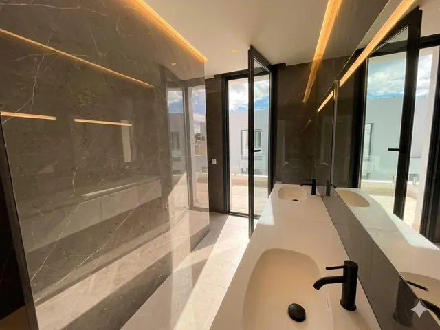 Chalet 6 habitaciones 418m² en venta - Costa Del Sol — 18