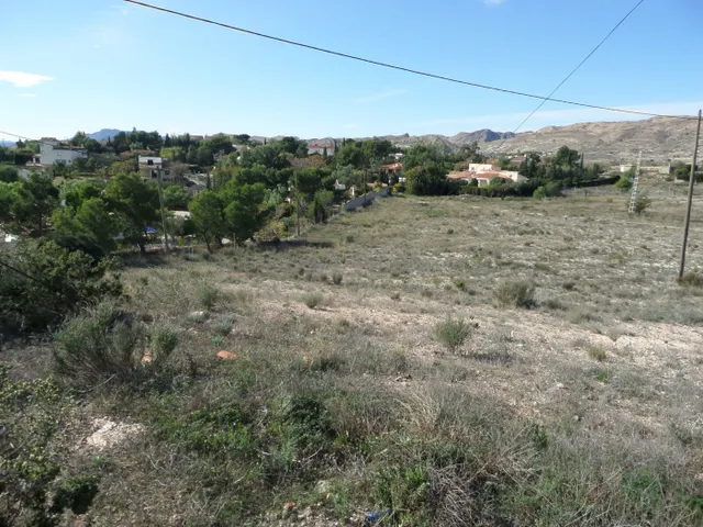 OPORTUNIDAD SOLAR URBANO IDONEO PARA construcción DE CHALETS MUY PROXIMO A ALICANTE — 12