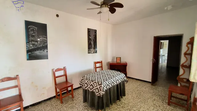 SE VENDE FINCA EN ZONA EL ROMERAL — 8