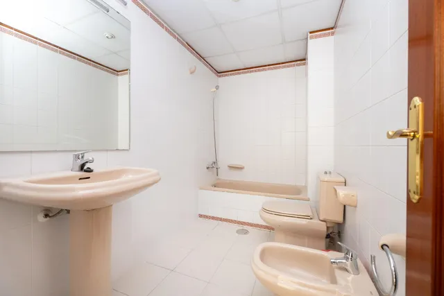 VENTA DE PISO EN PLAZA EINSTEIN – GRANADA — 24