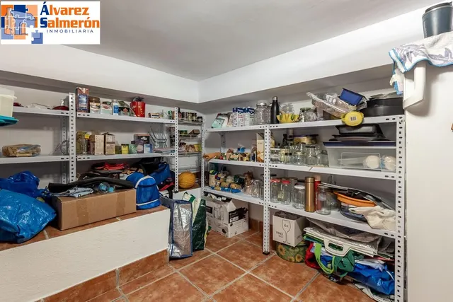 CASA PAREADA EN LA ZUBIA CON PISCINA, ZONA DE BARBACOA Y JARDÍN — 42