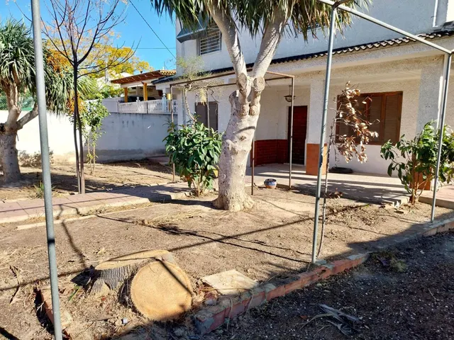 Vivienda con amplia parcela en Costabella — 34